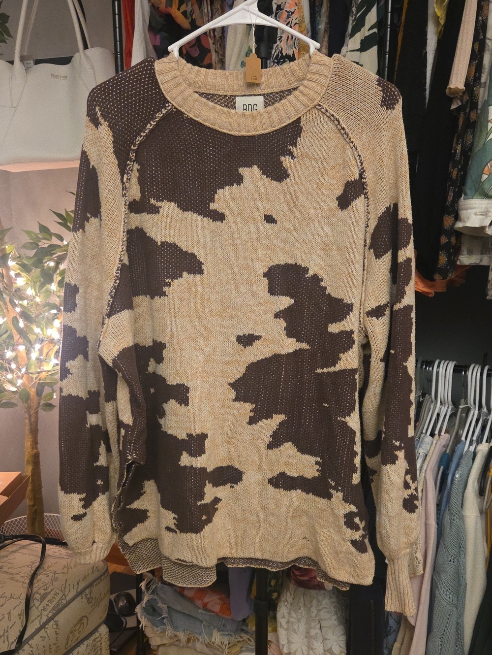 BDG Beige & Brown Camouflage Crewneck Sweater Size Large